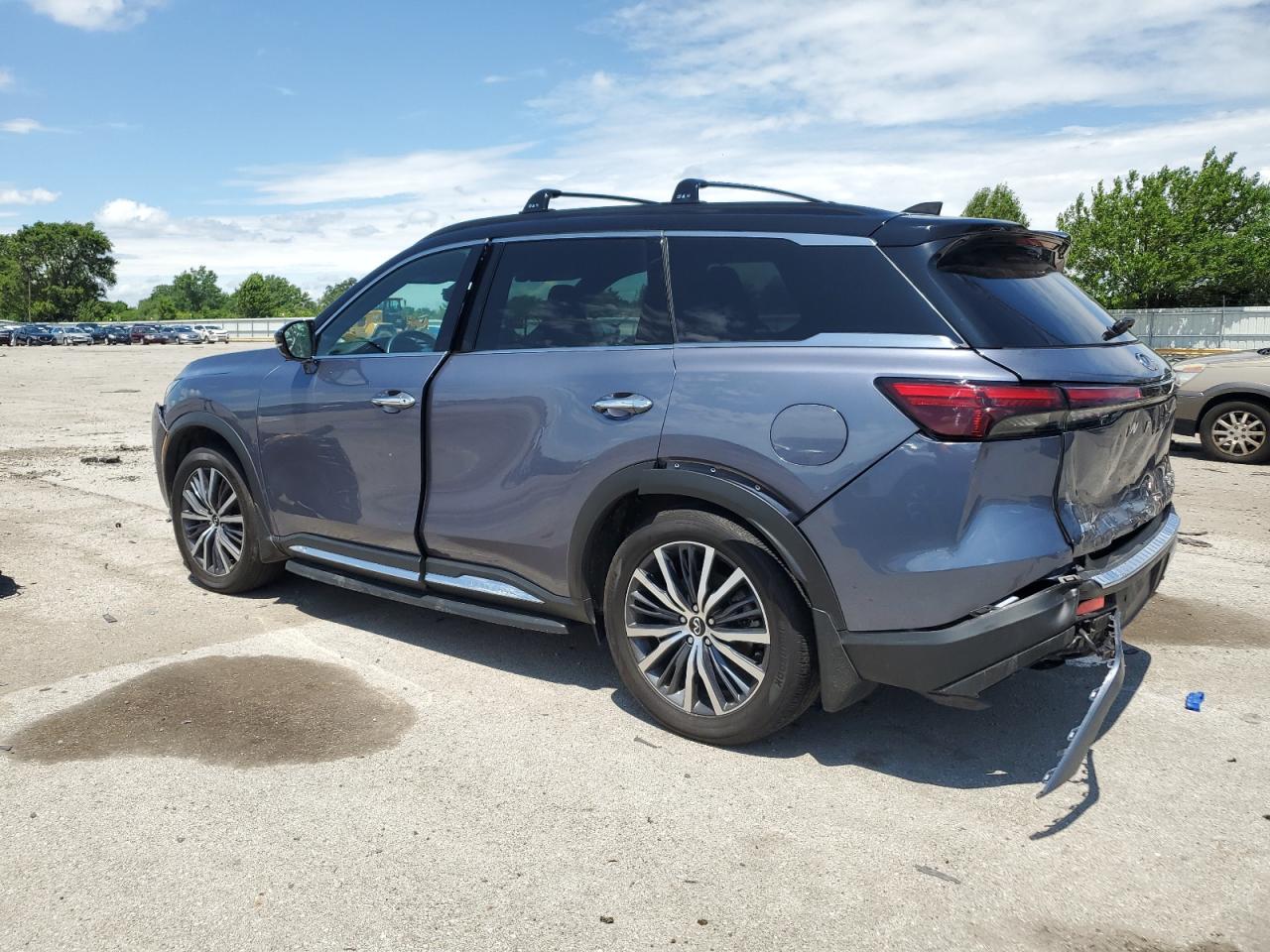 INFINITI Qx Autograph Image 3