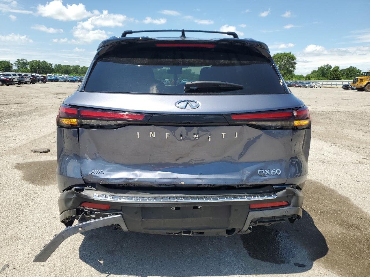 INFINITI Qx Autograph Image 2