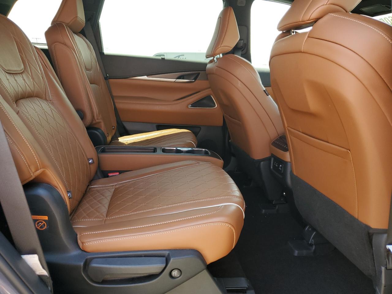 INFINITI Qx Autograph Image 8