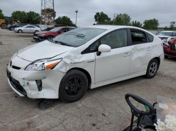  Salvage Toyota Prius