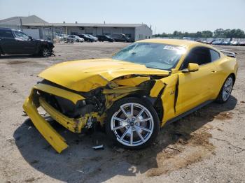  Salvage Ford Mustang