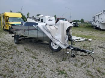  Salvage Lowe Boat W Trl