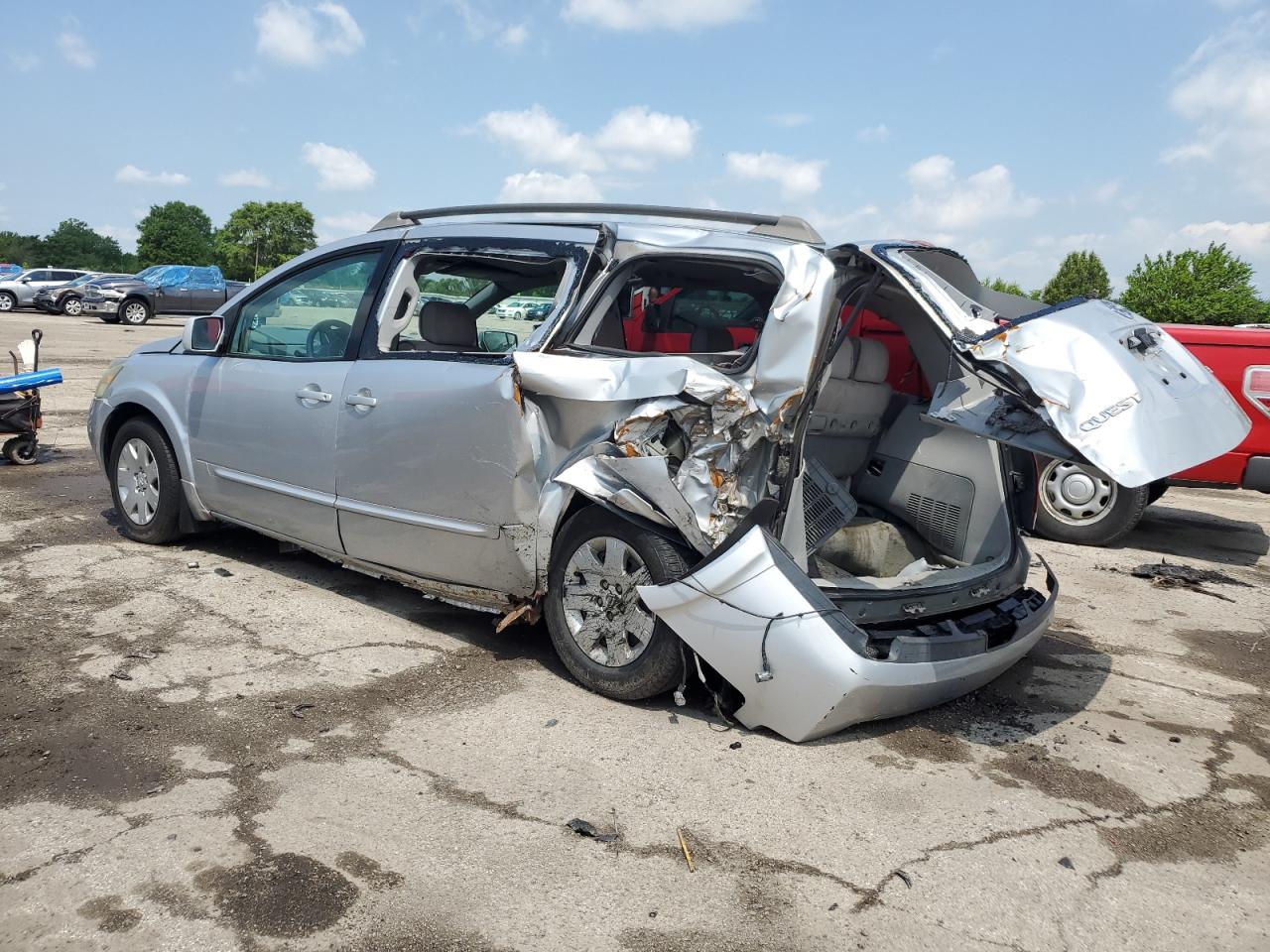 Nissan Quest S Image 4