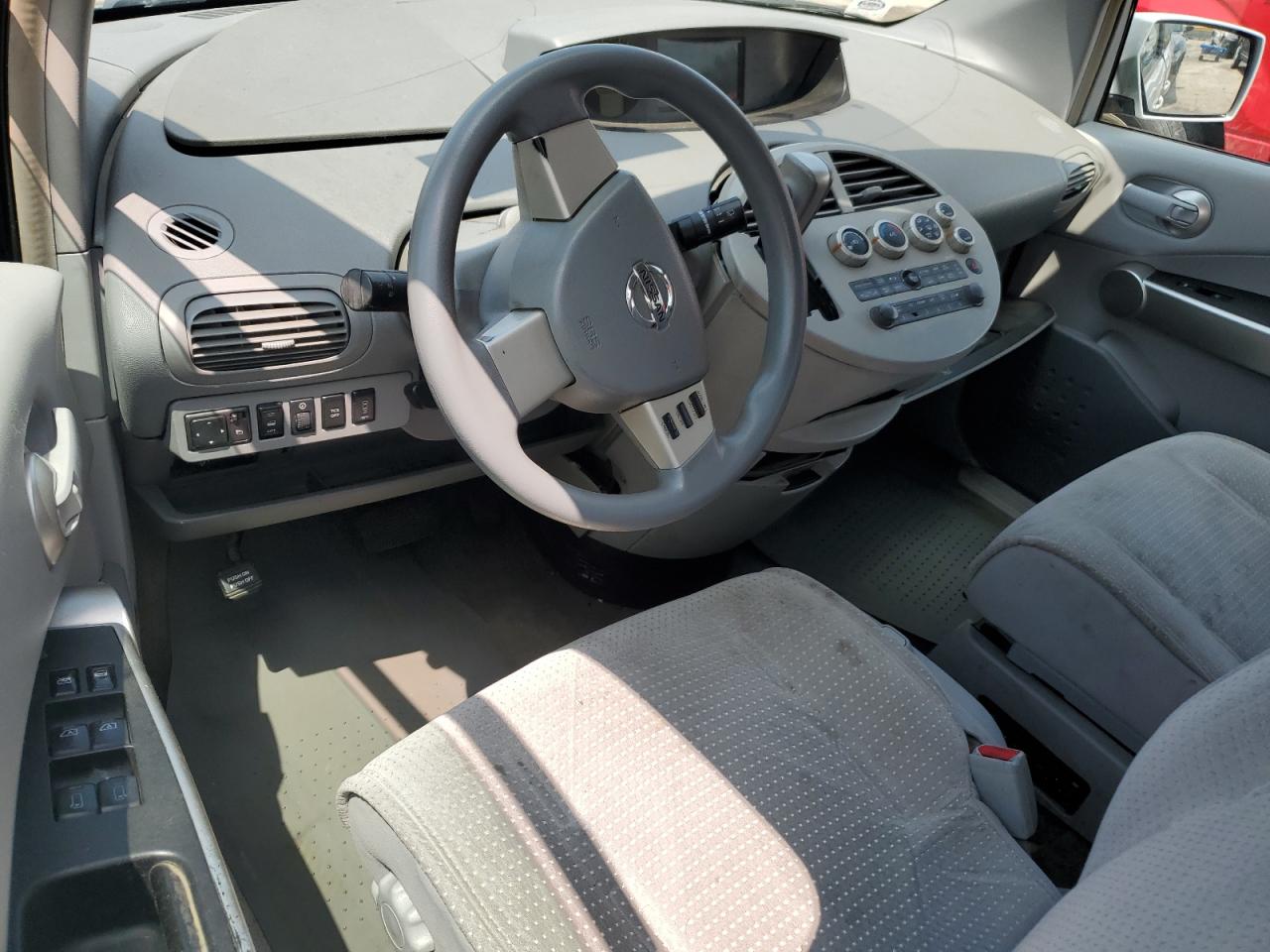 Nissan Quest S Image 6