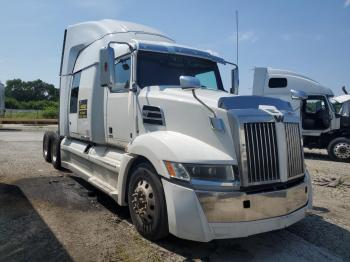 Salvage Westenstar 5700 Xe