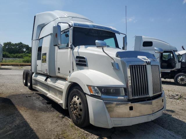  Salvage Westenstar 5700 Xe