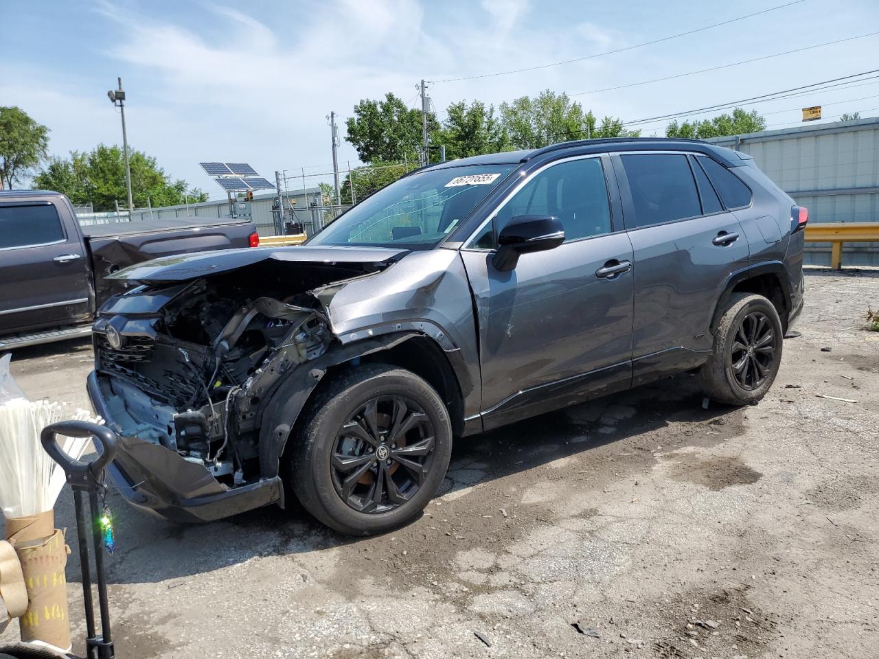 Toyota RAV4 Xse Image 1