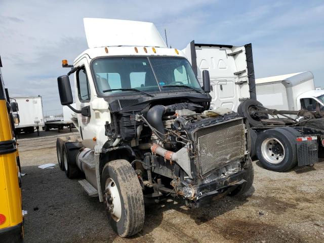 Salvage Freightliner Cascadia 125