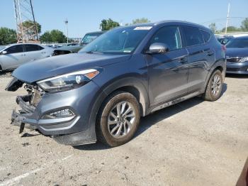  Salvage Hyundai TUCSON