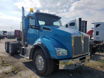  Salvage Kenworth T880