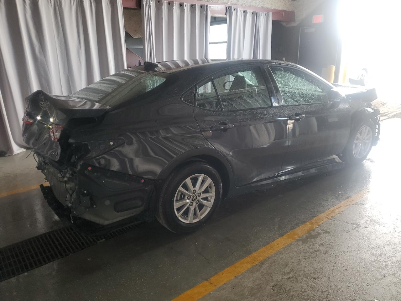 Toyota Camry Xse Image 3