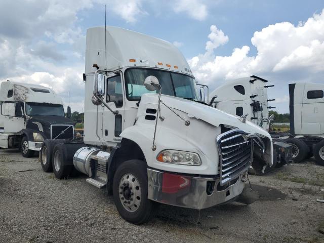  Salvage Mack 600