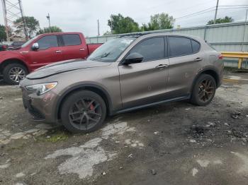  Salvage Alfa Romeo Stelvio