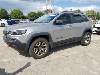  Salvage Jeep Cherokee