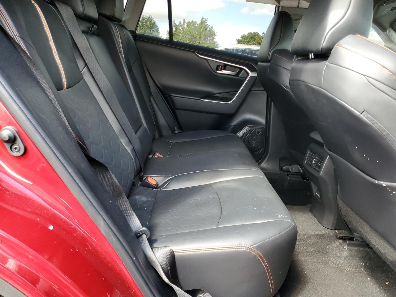 Toyota RAV4 Adventure Image 7