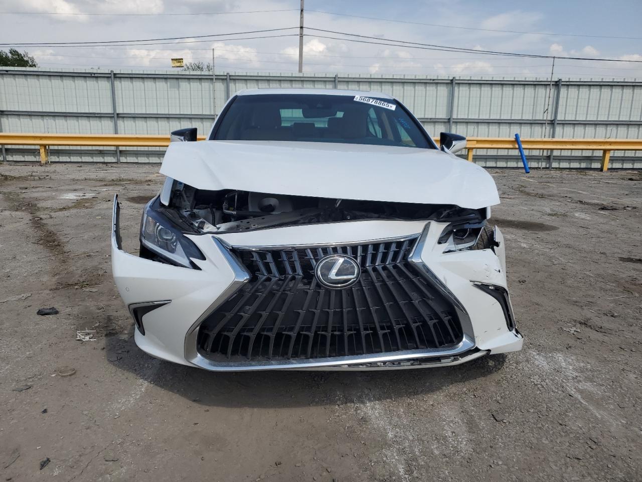 Lexus Es 350 Base Image 2