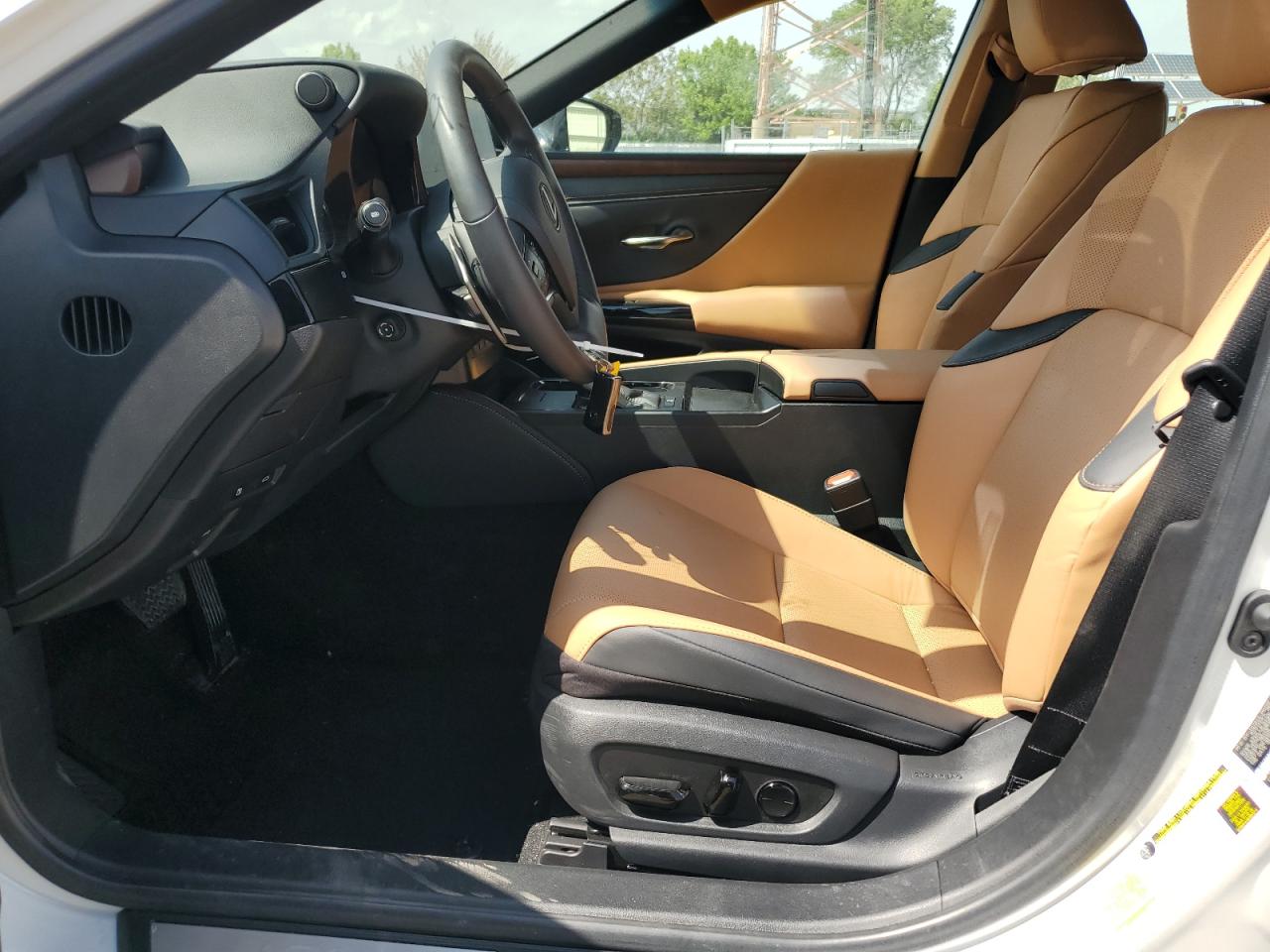 Lexus Es 350 Base Image 3