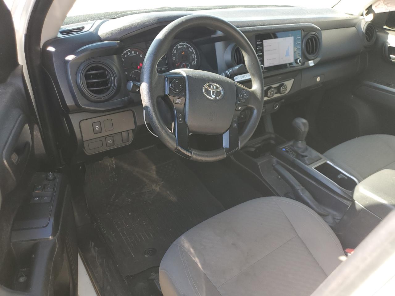 Toyota Tacoma Access Cab Image 7