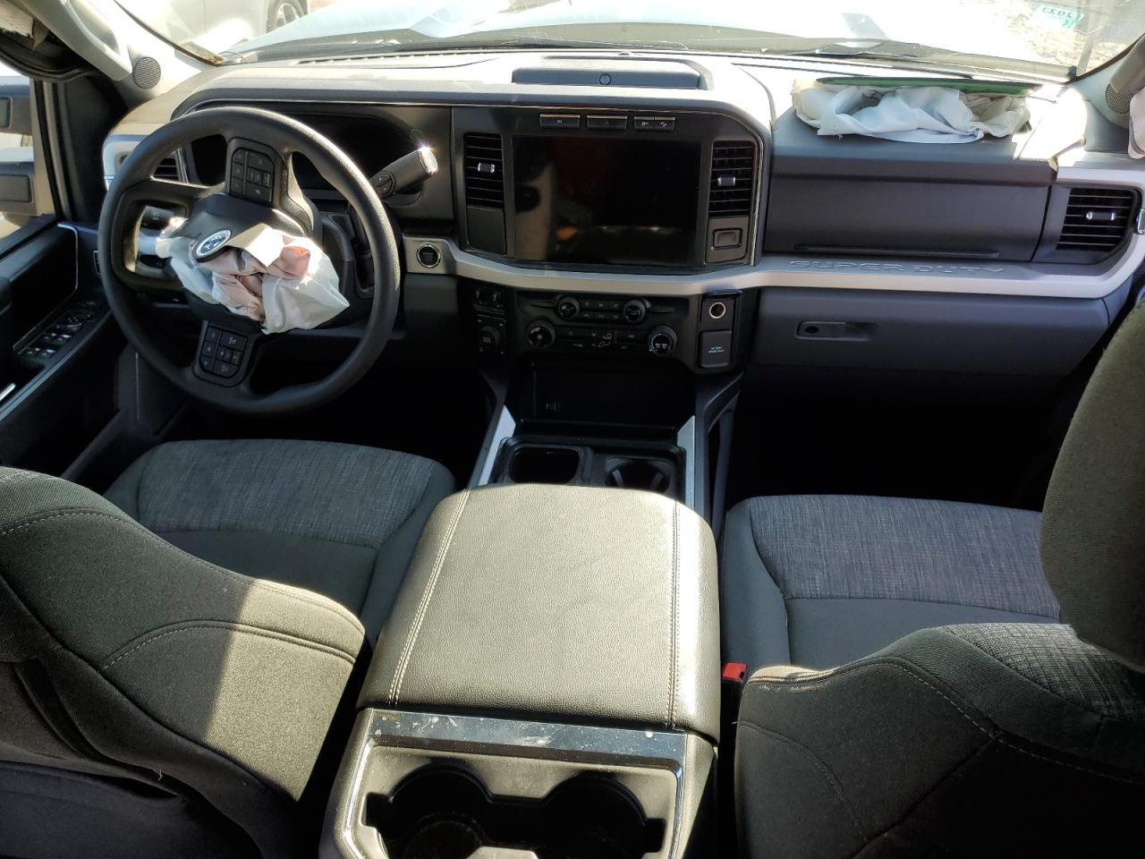 Ford F-350 Super Duty Image 9