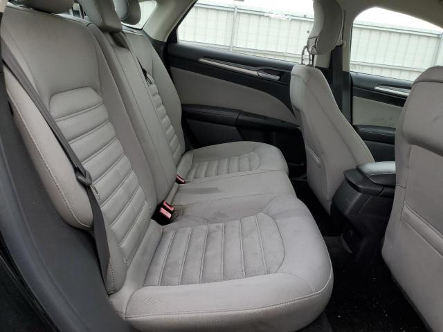 Ford Fusion S Image 11