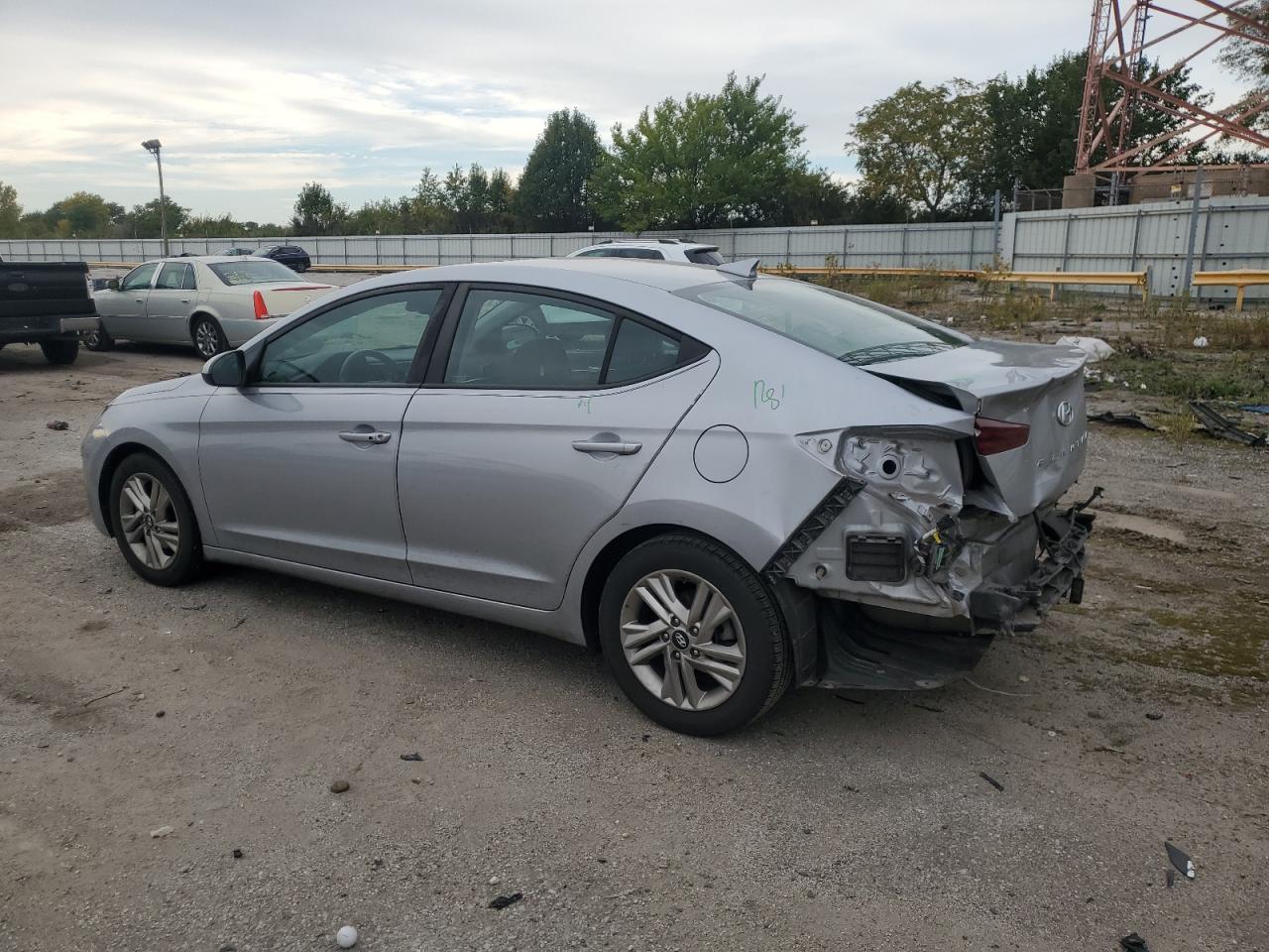 Hyundai ELANTRA Sel Image 7