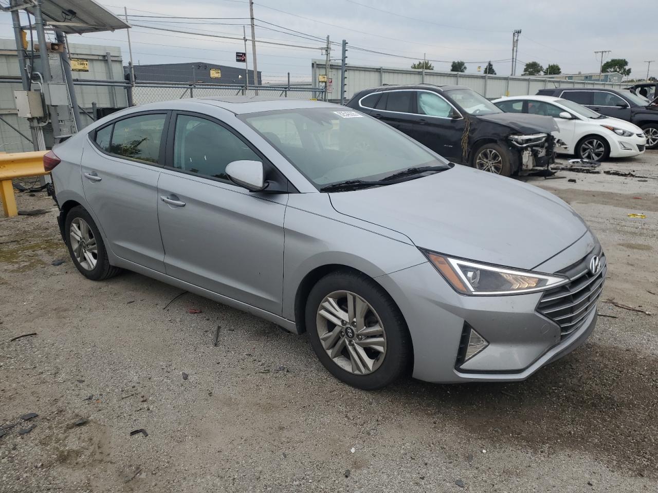 Hyundai ELANTRA Sel Image 12