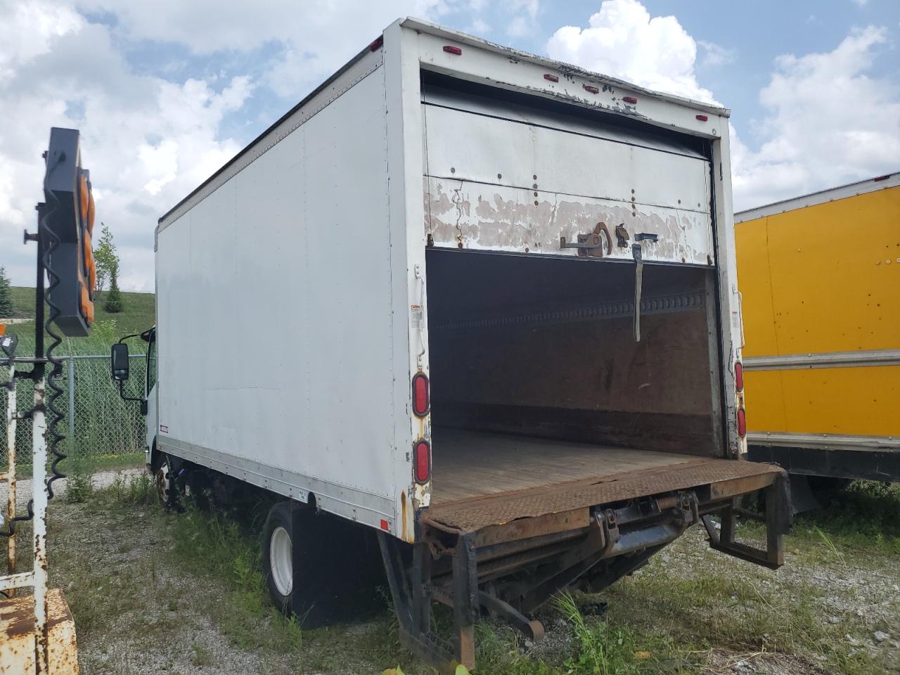 Isuzu Npr Hd Image 2