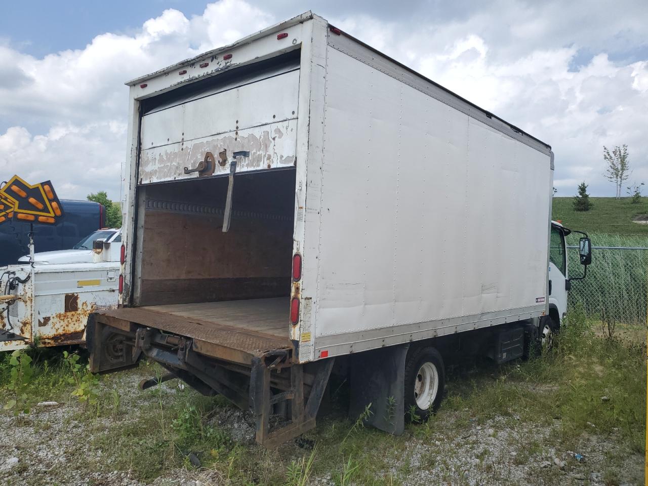 Isuzu Npr Hd Image 3