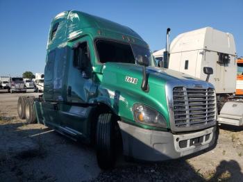 Salvage Freightliner Cascadia 1