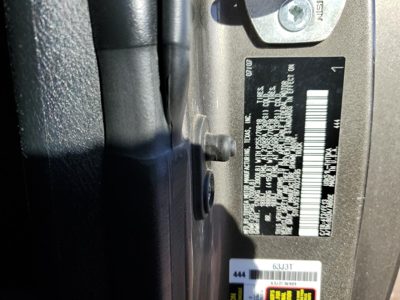 Toyota Tundra Image 10