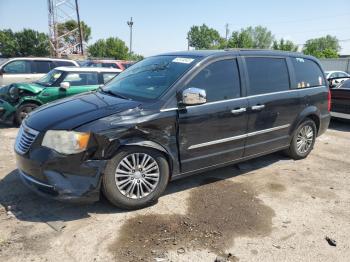  Salvage Chrysler Minivan