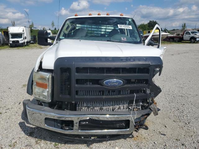Ford F-550 Super Duty Image 4
