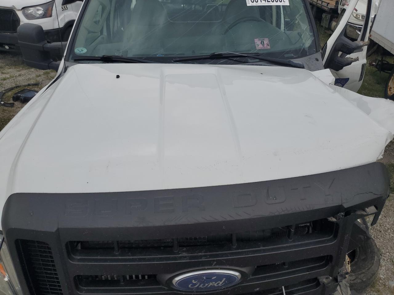 Ford F-550 Super Duty Image 12