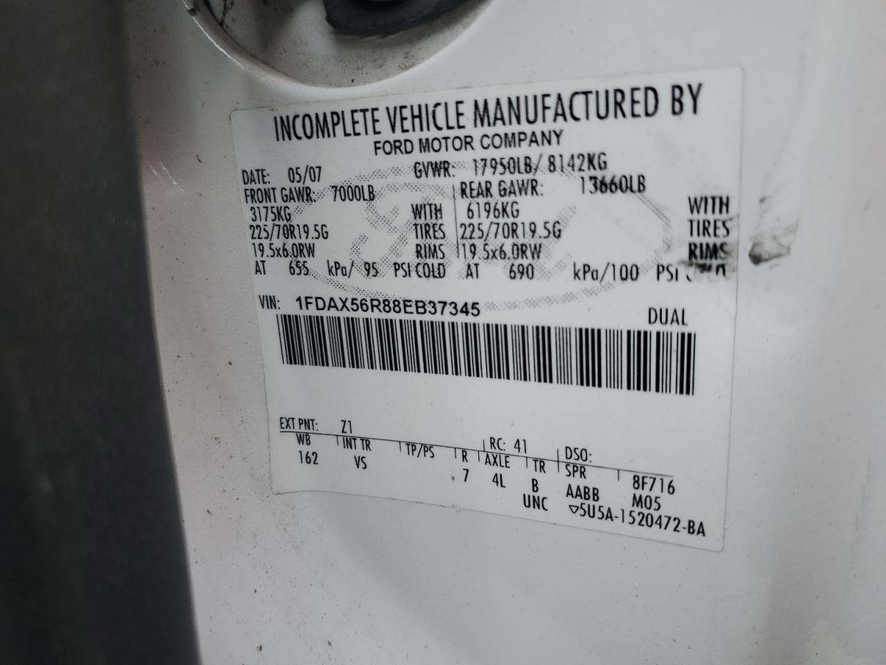 Ford F-550 Super Duty Image 6