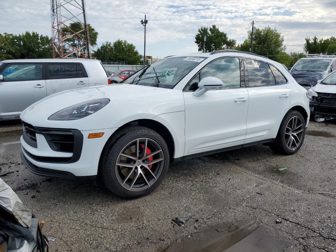 Porsche Macan S Image 1