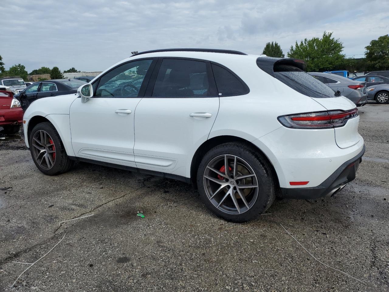 Porsche Macan S Image 2