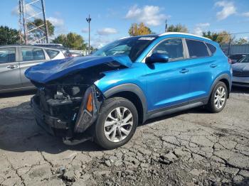 Salvage Hyundai TUCSON