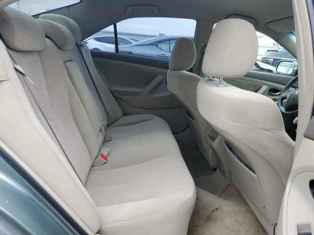 Toyota Camry Base Image 10