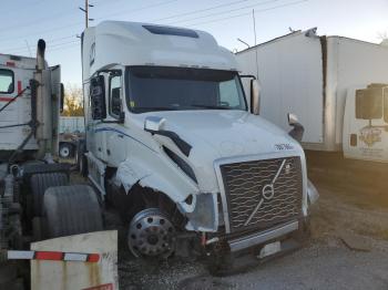  Salvage Volvo Vnl