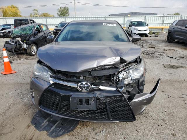 Toyota Camry Le Image 7