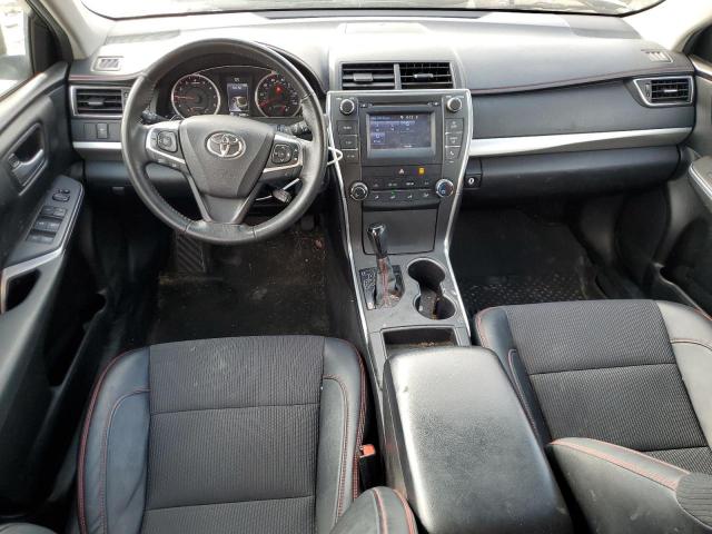 Toyota Camry Le Image 4