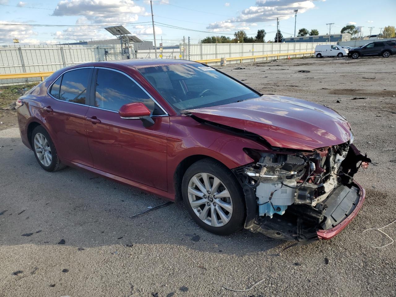 Toyota Camry L Image 11