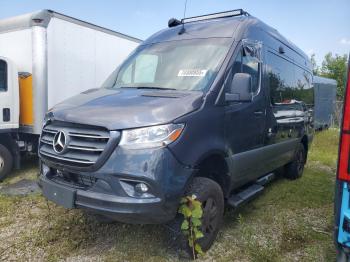  Salvage Mercedes-Benz Sprinter