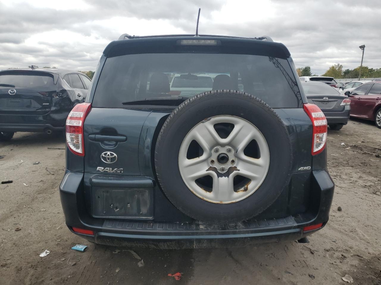Toyota RAV4 Image 5