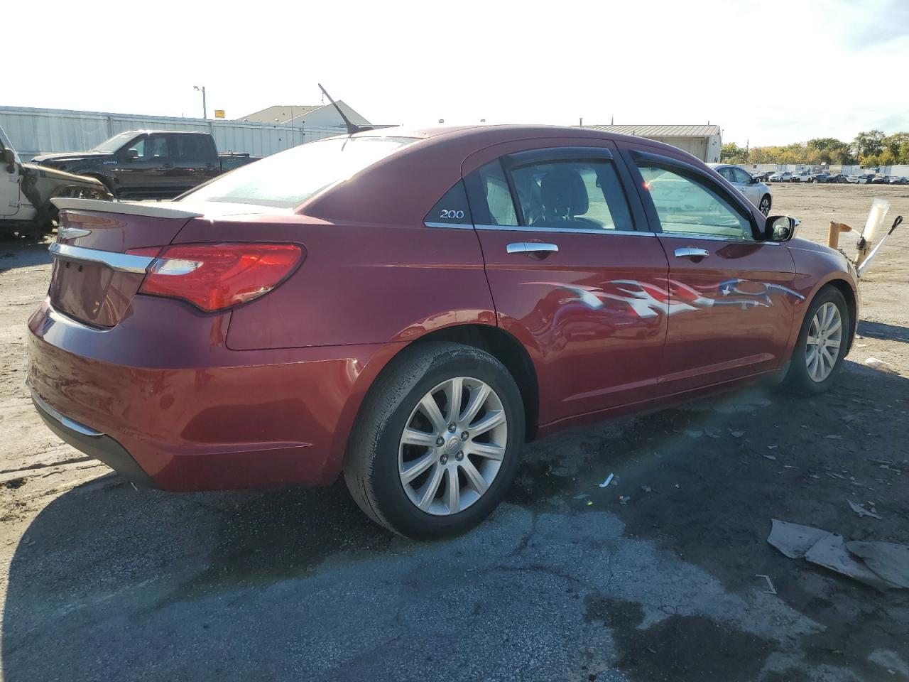 Chrysler 200 Limited Image 3