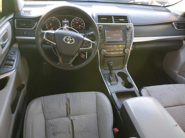Toyota Camry Le Image 9