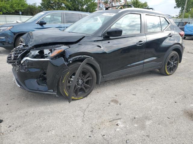 Salvage Nissan Kicks