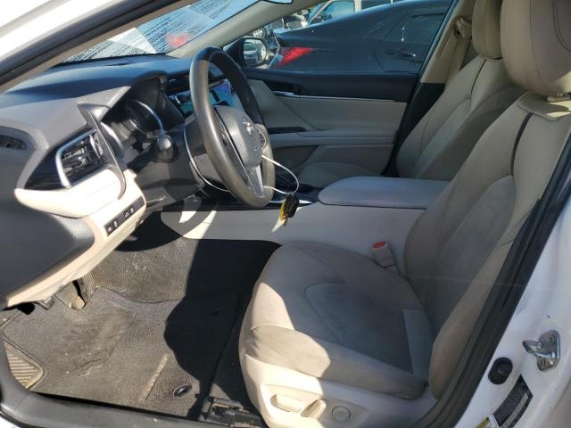 Toyota Camry L Image 6