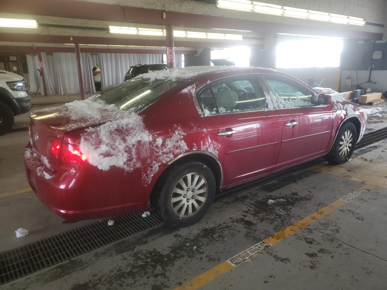 Buick Lucerne Cx Image 4