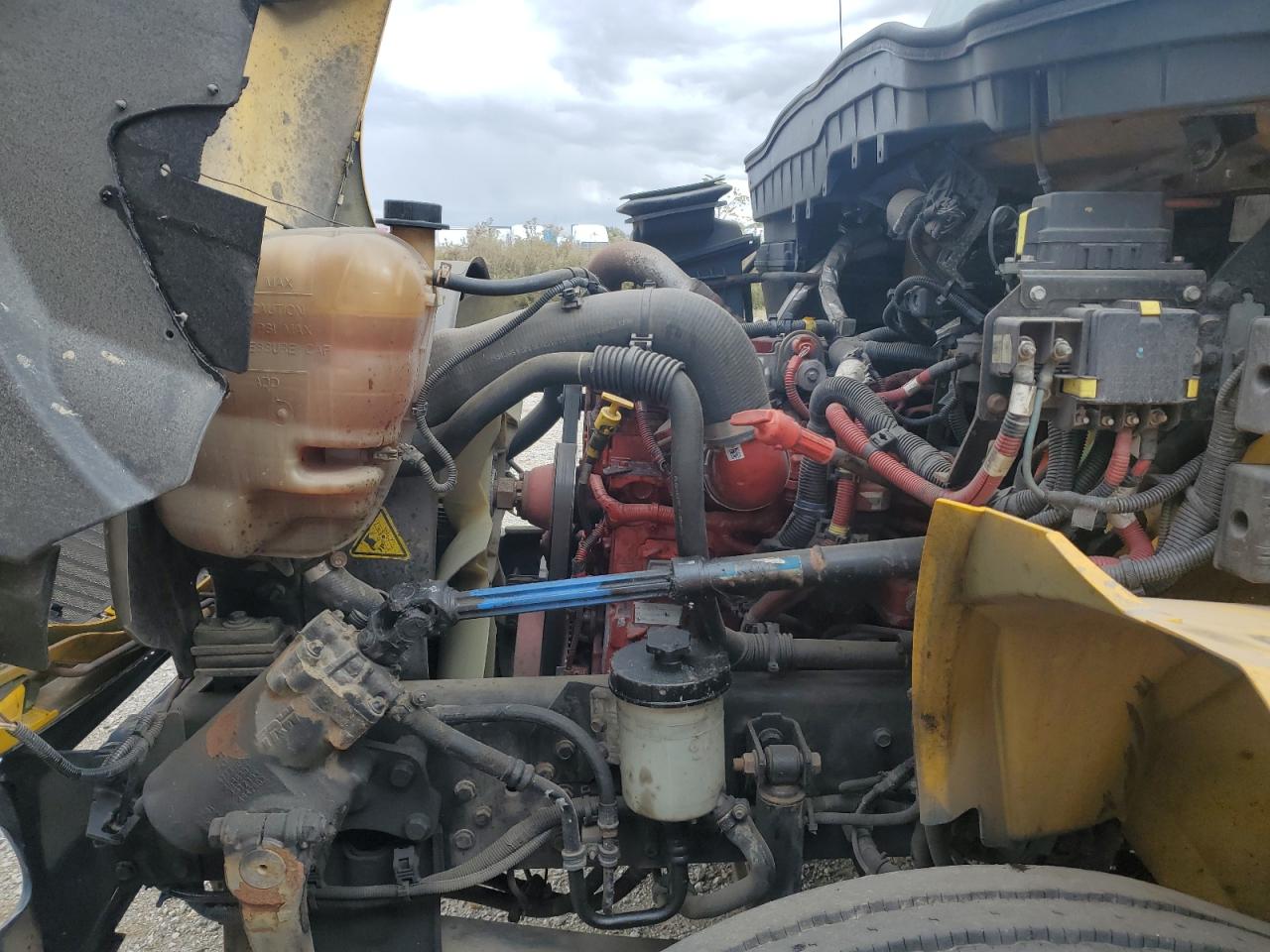 International 4300 4300 Image 7